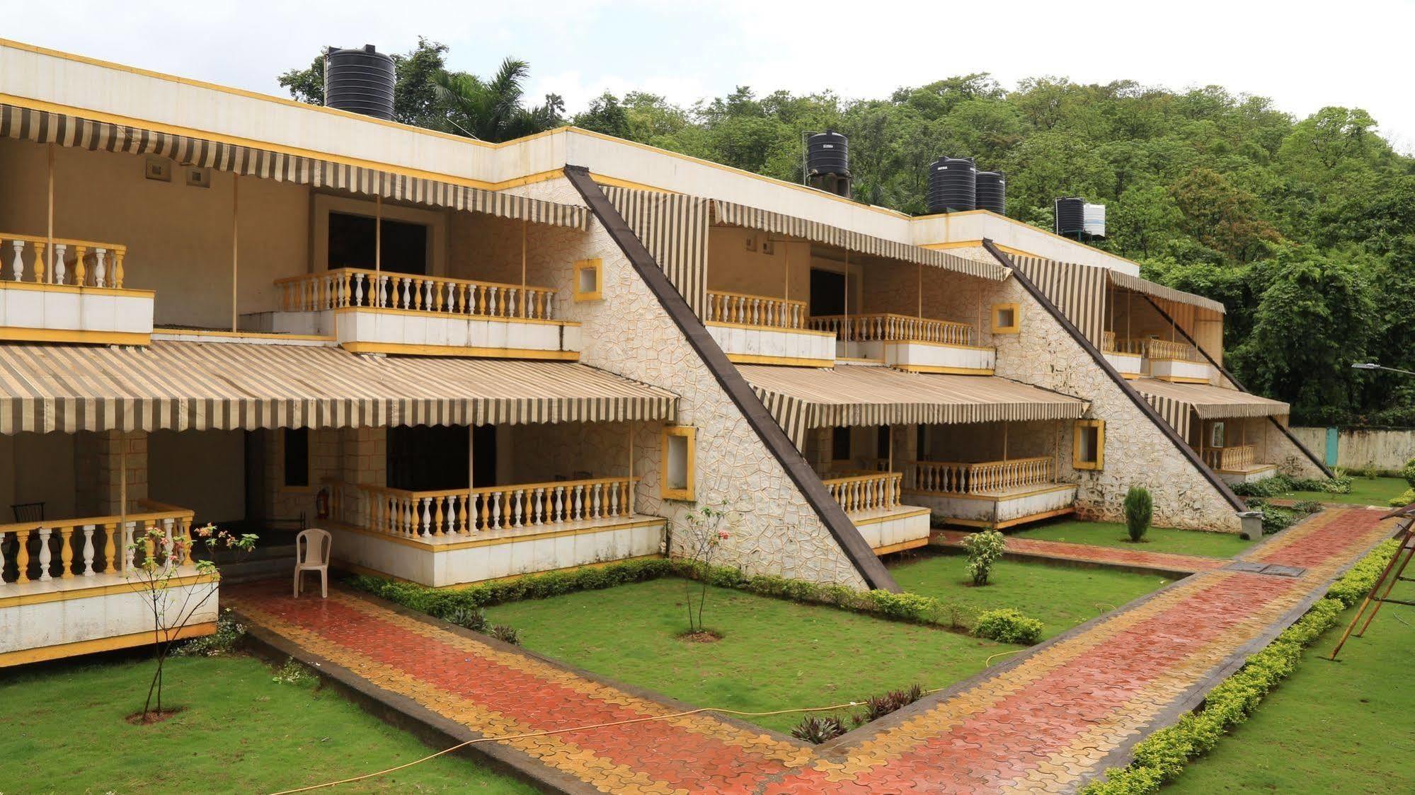 Panoramic Resort Panvel Karnāla Екстериор снимка