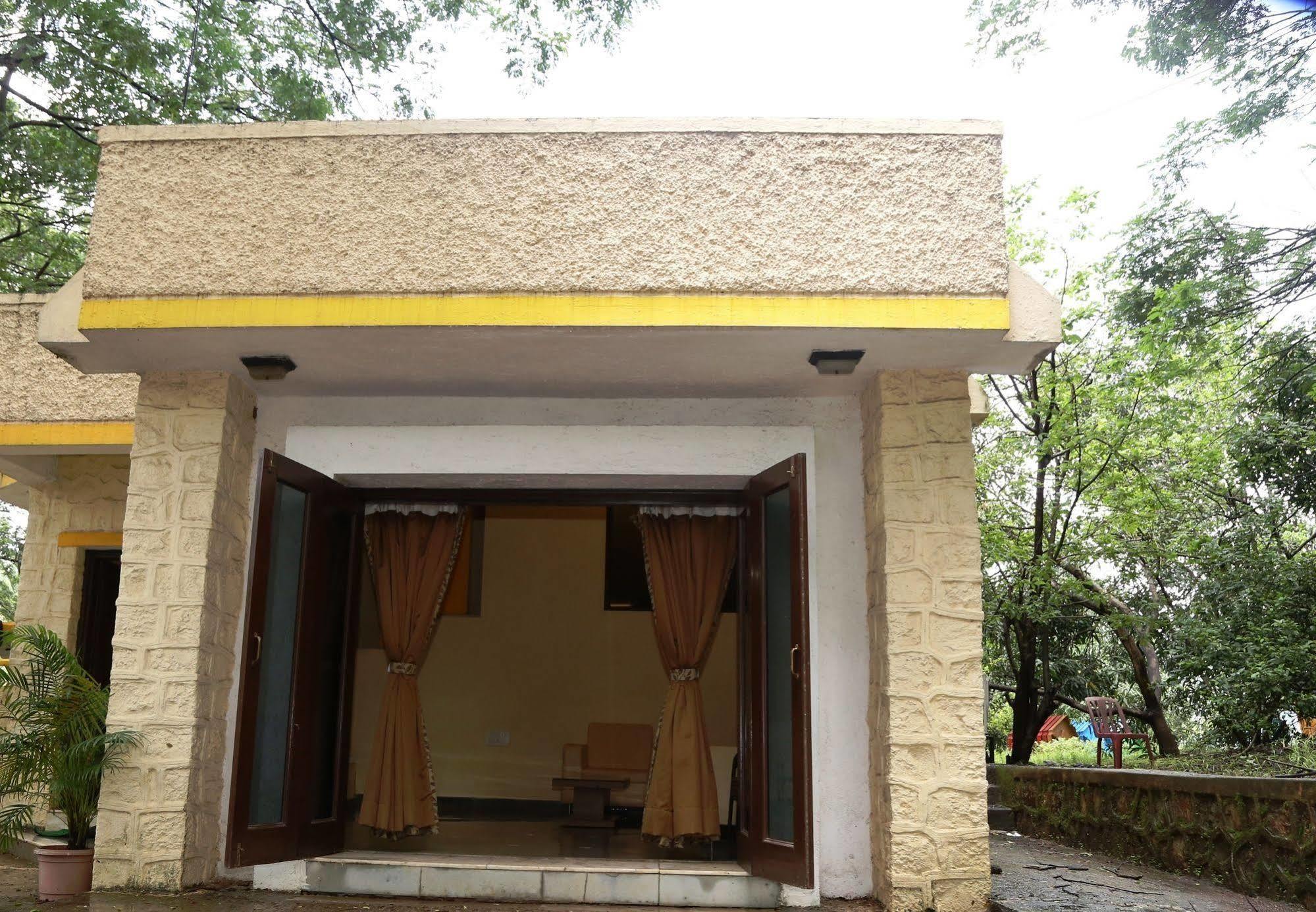 Panoramic Resort Panvel Karnāla Екстериор снимка